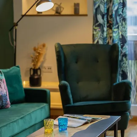 Daire Elegant Pereca Ideal For Remote Work In Centre By Renters Varşova