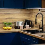 Elegant Pereca Ideal For Remote Work In Centre By Renters Varsovie
