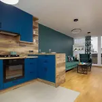 Elegant Pereca Ideal For Remote Work In Centre By Renters Appartement *